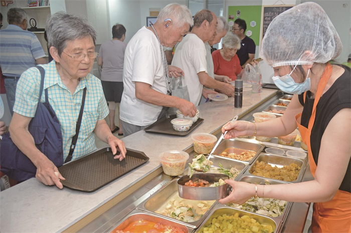 这个社区助餐点“食”力宠老